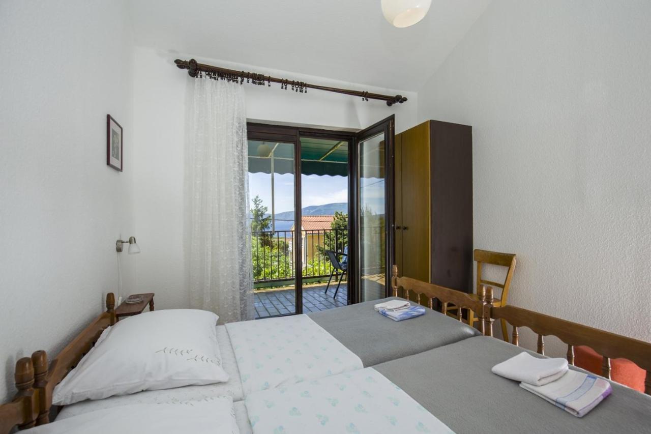 Apartment Vili ปิเนซิตซี ภายนอก รูปภาพ