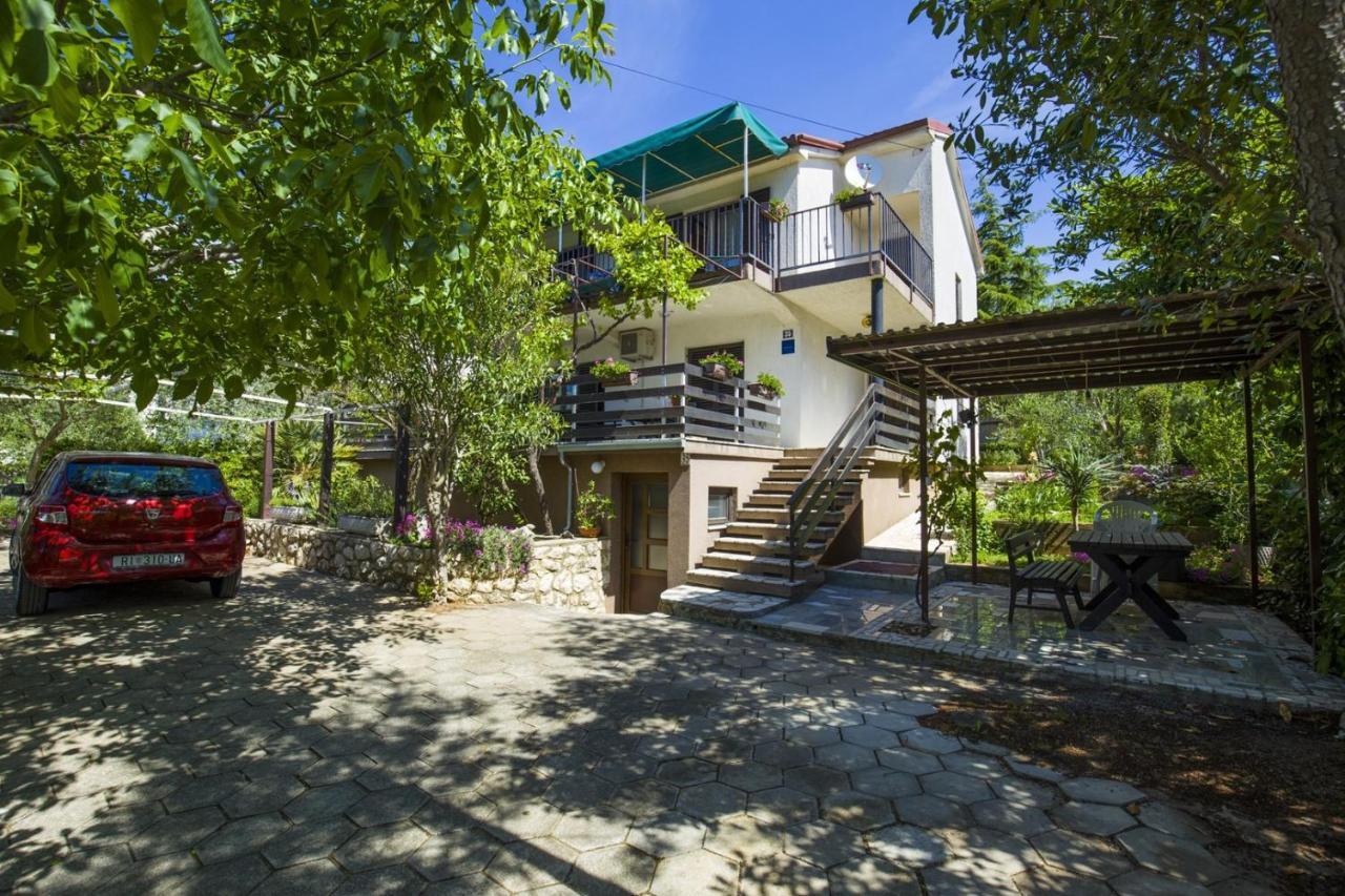 Apartment Vili ปิเนซิตซี ภายนอก รูปภาพ