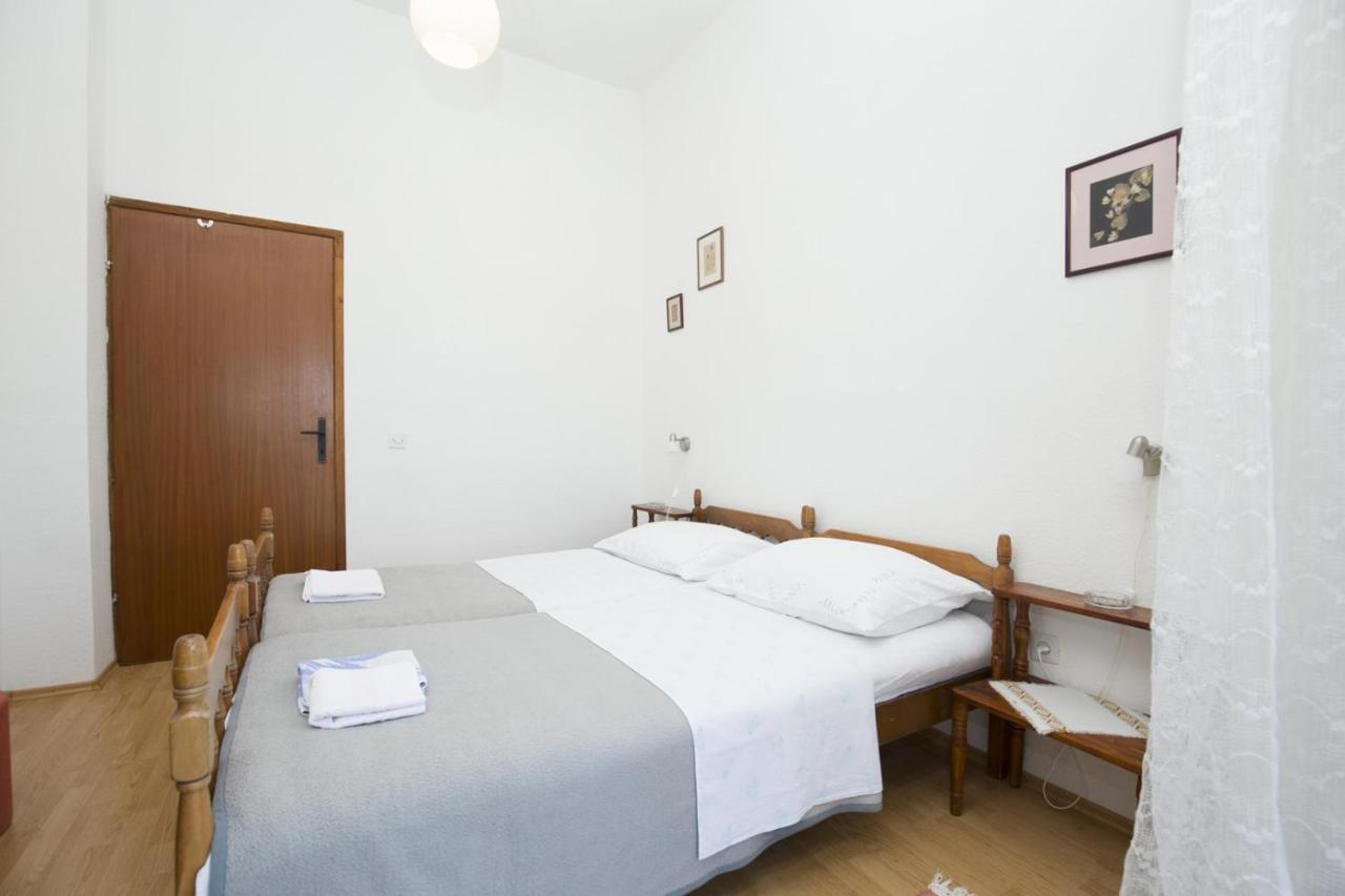 Apartment Vili ปิเนซิตซี ภายนอก รูปภาพ